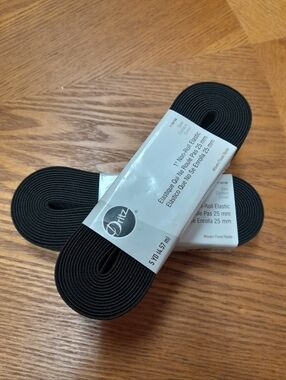 2 Black Non-Roll Elastic 5 Yards NWT Size:1" Dritz